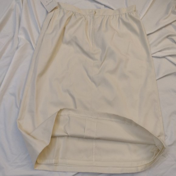 Pretty Suit - Picture 11 of 11